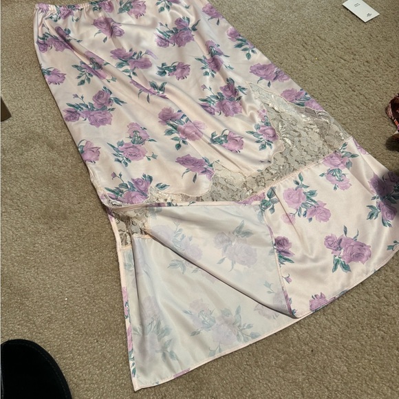 LoveShackFancy floral midi skirt with lace detail - Picture 2 of 5
